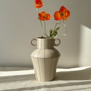 Scandinavian Handmade Ceramic Vase Cream Striped Vase Modern Vases Flower Pot Home Decoration Boho Vases for Dried Flower Wedding Decoration zdjęcie 3