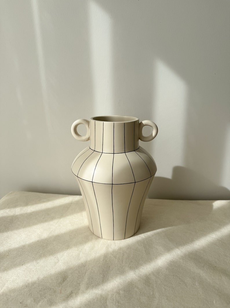 Scandinavian Handmade Ceramic Vase Cream Striped Vase Modern Vases Flower Pot Home Decoration Boho Vases for Dried Flower Wedding Decoration Striped Cream