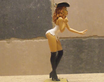 statue légèrement érotique, "Gulliveriana" Milo Manara, Altaya