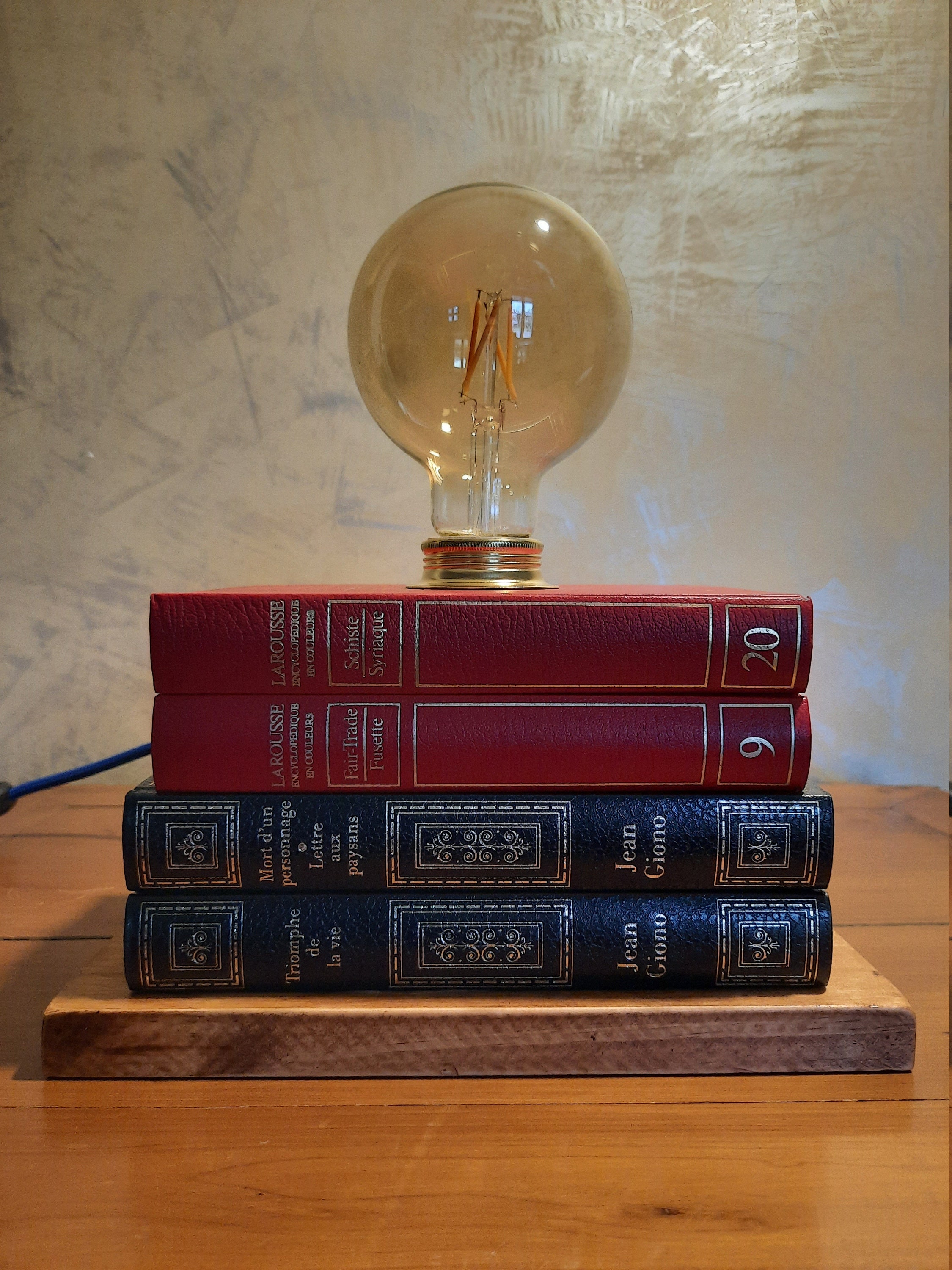 Lampe Livres Giono