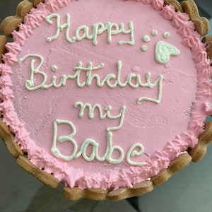 Organic chicken cake with Bone biscuits, Organic dog birthday cake, Gotcha day cake, Personalized dog cake, Organic dog food, dog treats,
