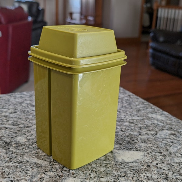 Vintage Tupperware Pickle Keeper-Avocado green