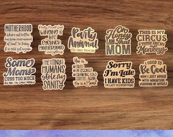 Zestaw magnesów SVG MOM V5 - pobieranie cyfrowe - Glowforge, Matka, Macierzyństwo, Mamusia, Mamusia, Sarkastyczny, Zgryźliwy, Zabawny magnes na biurko na lodówkę Plik laserowy