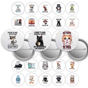 Puede incluir: Una colección de botones redondos con diversas ilustraciones y texto humorísticos. Los diseños incluyen gatos, búhos y otros animales con frases como "No me gustan los madrugadores" y "No molestar."