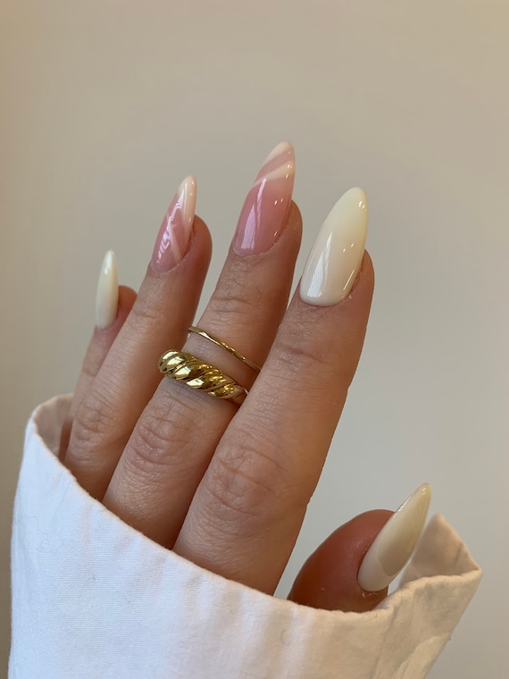 Vanilla Nails -  Australia