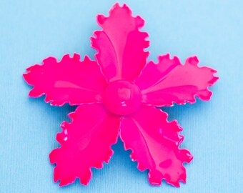 Vintage Bright Pink Flower Brooch - N29