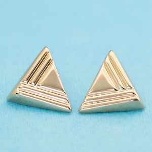 Vintage Geometric Triangle Stud Earrings by Avon N24