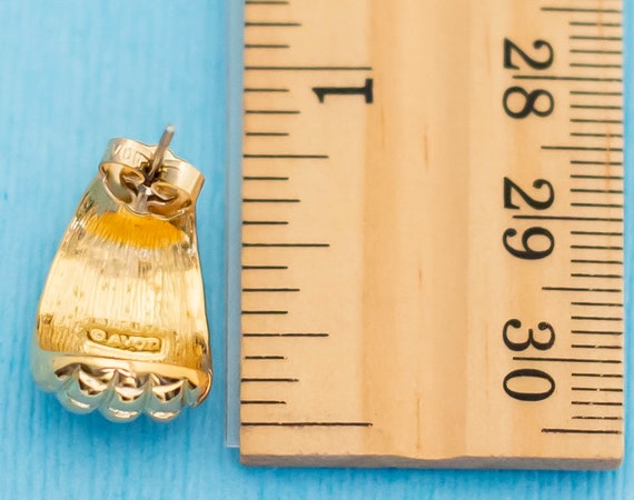 Vintage Shell Shape Gold Tone Stud Earrings by Av… - image 3