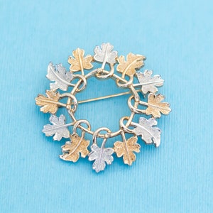 Vintage Ring Of Maple Leaves Brooch by Sarah Coventry - N4