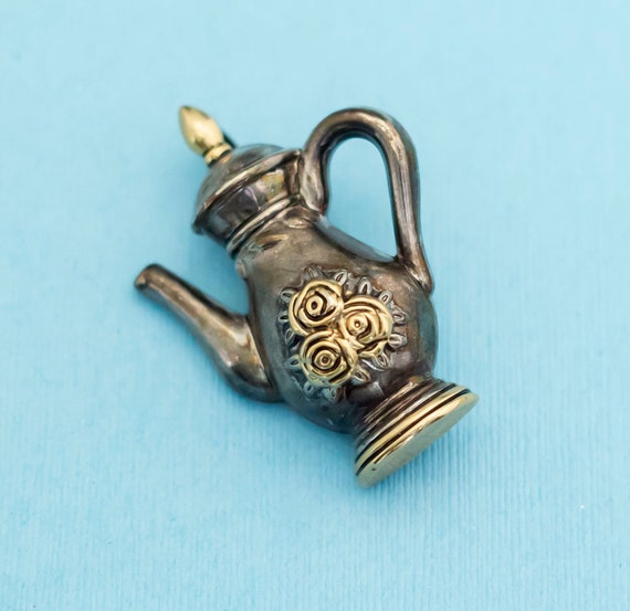 Vintage Ancient Kettle Brooch by Best N18 - image 1