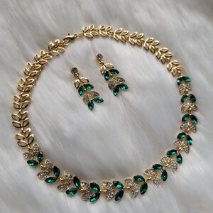 Emerald Green Crystal Statement Necklace Set in Gold - Etsy