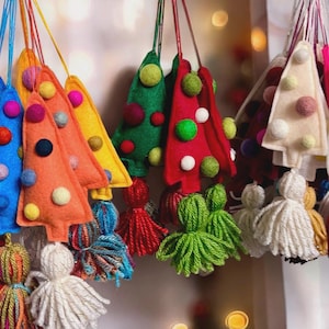 Handmade Felt Christmas Tree Ornament: PomPom Tassel Kitsch Decor