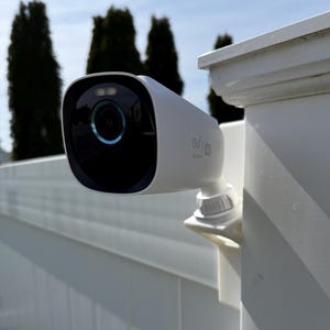 Eufy S330 Solar Camera Mount: Screwless Vinyl Fence Holder