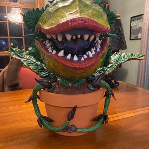 3D Printed Audrey II Replica - Little Shop of Horrors Fan Art (19 inch)
