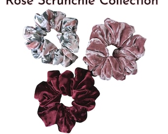 Juego de 3 coleteros de terciopelo con forma de rosa / Gomas para el cabello con estampado floral en color burdeos y rosa.