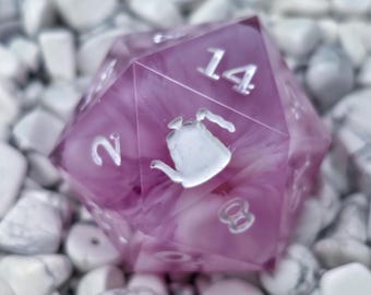 Beere Fetzen: Pinker handgemachter Chonk Harz Würfel für D&D für D&D mit Wolkenfetzen