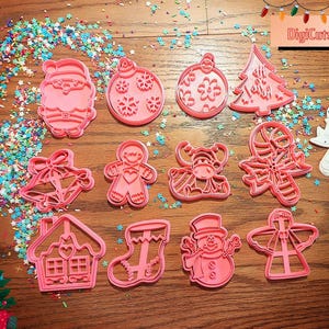 Set of 12 Christmas Cookie Cutters - embossers | 3D printed - Bake Festive Treats