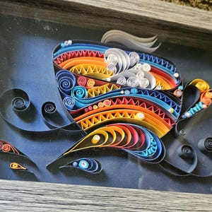L'heure du café - quilling en papier dans un cadre de 6 x 8 po.