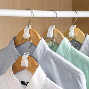 MORALVE- Ganchos para ahorro de espacio para organizador de armario, 4  unidades de madera de organizador de camisas para armario, gancho para ropa