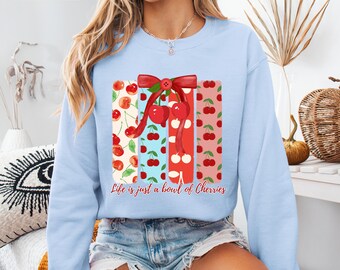 Pinselstrich Kirschen Coquette Bow Rundhals-Sweatshirt, Sommerkirschliebhaber, Food-Liebhabergeschenk, Foodie, Lebenschüssel der Kirschen, helle Farben