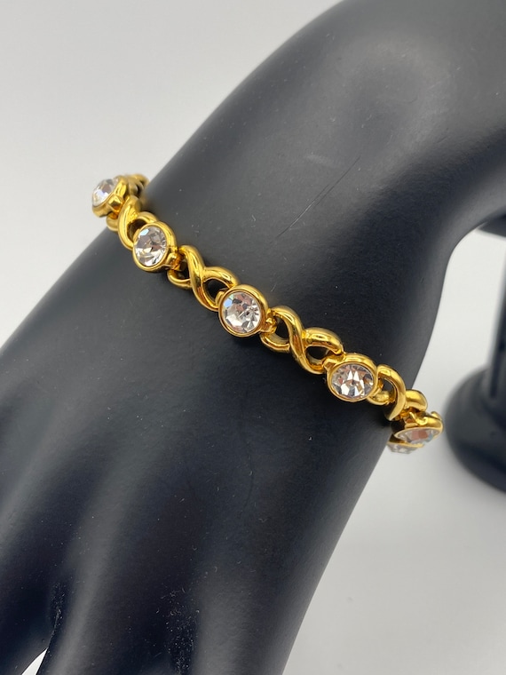 Vintage napier gold tone crystal amazing bracelet.