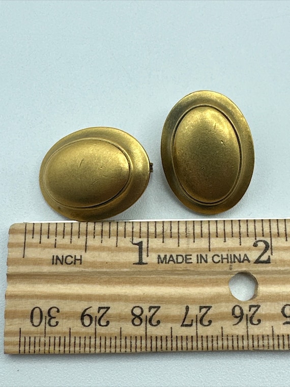 Vintage 1970’s YSL earrings clip on gold matte to… - image 6