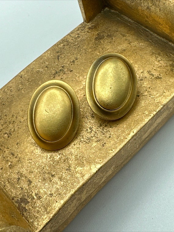 Vintage 1970’s YSL earrings clip on gold matte to… - image 3