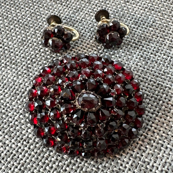 Antique Garnet Brooch And Earrings Set #706 - image 4
