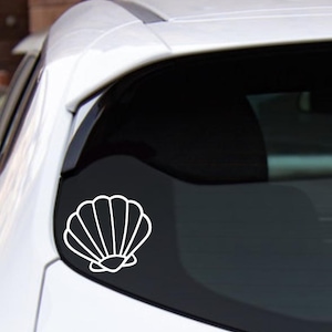 Seashell Vinyl Decal: Beachy Car Window Sticker