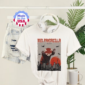 Red Pandazilla T-shirt, Panda Lover Tee, Funny Red Panda Shirt, Vintage Pandazilla Shirt Short-Sleeve Unisex T-Shirt Men&#39;s Short Sleeve Tee