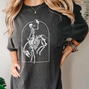 Howdy Cowboy Tee Skeleton Cowboy Shirt Riding Skeleton Tshirt Boho T-shirt Vintage Inspired Unisex Tee Funny Skeleton Comfort Colors®