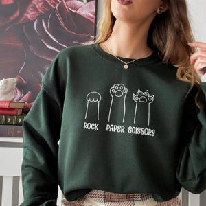 Schere, Stein Papier Sweatshirt, Katzenbesitzer Shirt, Katzenpfoten Shirts, Geschenk für Katzenmutter, lustiges Katzenpfoten-Shirt, Unisex Rundhals-Shirt für Katzenliebhaber,
