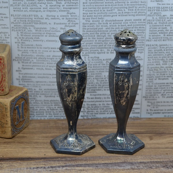 Vintage 1881 Rogers Silver Plated Salt & Pepper Shakers