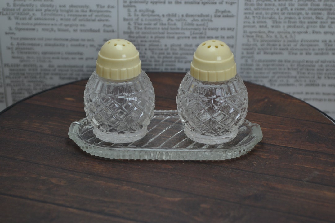 Vintage Diamond Cut Round Glass Salt & Pepper Shakers With Tray Etsy
