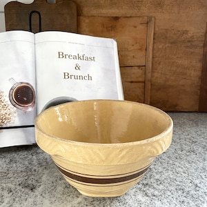 Brown Stripe Stoneware Bowl, Small Stoneware Bowl, Stoneware Bowl, Brown Bowl, Vintage Bowl, Mixing Bowl, Kitchen Decor, Farmhouse Decor
