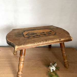 Vintage Wood Foot Stool, Vintage Wood Stool, Vintage Horse and Carriage Stool, Vintage Horses, wood Stool, Vintage Decor, Primitive Decor