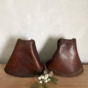 Leather Covered Stirrups, Pair of Stirrups, Horse Stirrup, Saddle Stirrup, Vintage Stirrup, Rustic Decor, Farmhouse Decor