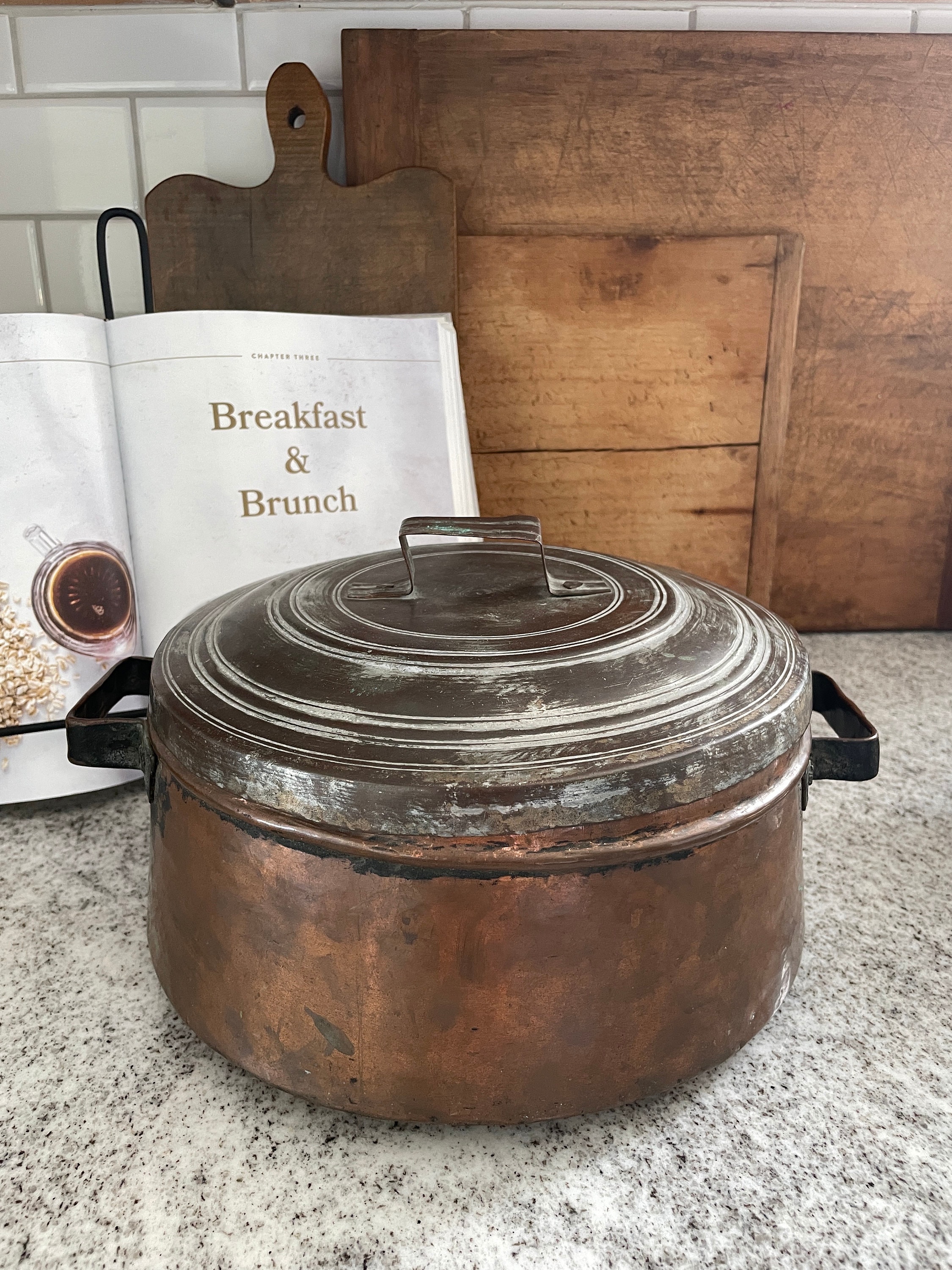 アンティーク　巨大な銅鍋 銅鍋、蓋付き銅鍋、大型銅鍋、銅大釜、ヴィンテージ銅鍋、ヴィンテージ