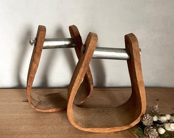 Paire D'Étriers Western Vintage En Cuir - Décoratifs Ou Collection