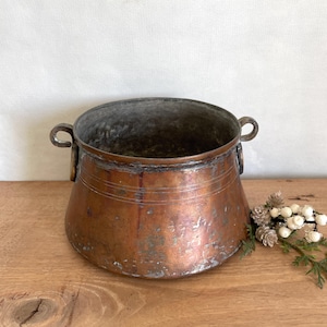 Copper Pot, Small Copper Pot, Copper Planter, Copper Cauldron, Vintage Copper Pot, Vintage Decor, Farmhouse Decor, Antique Decor