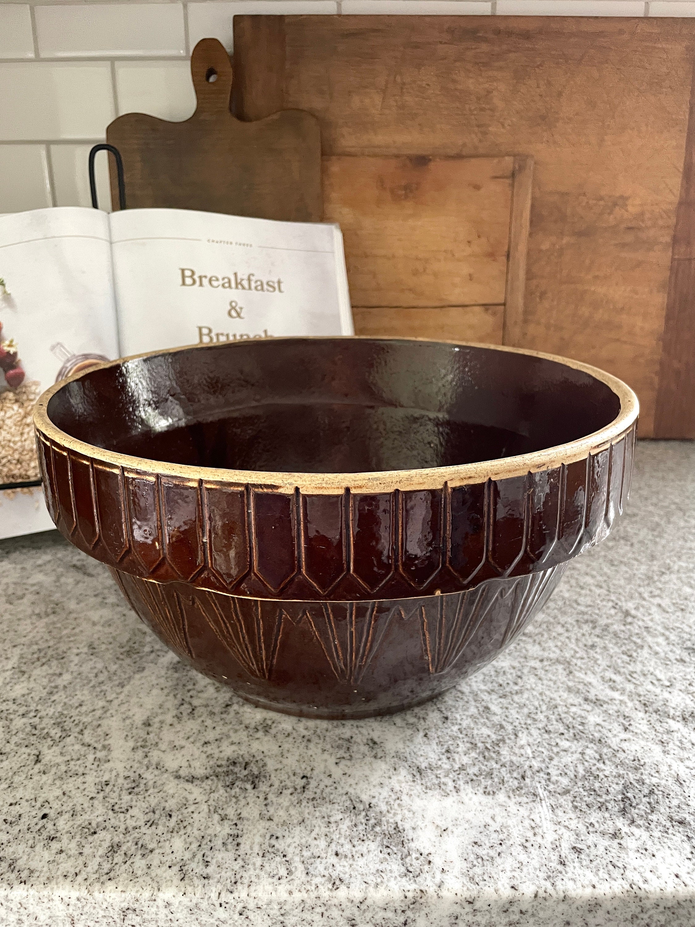 Vintage Brown Stoneware Vintage Brown Stoneware Covered Dish – 86