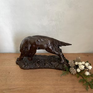 European Hunting Dog Statue, Pointer Dog Figurine, Vintage Dog, Hunting Dog, Vintage Decor, Farmhouse Decor, Antique Decor, Rustic Decor