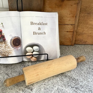 Wood Rolling Pin, Vintage Wood Rolling Pin, Vintage Wood Utensil, Kitchen Decor, Kitchen Utensil, Farmhouse Kitchen Decor, Antique Decor