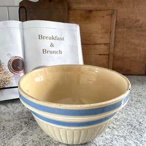 Blue Stripe Bowl, Vintage Bowl, Stoneware Bowl, Blue Banded Bowl, Vintage Stoneware Bowl, Primitive, Antique, Kitchen Decor, Farmhouse
