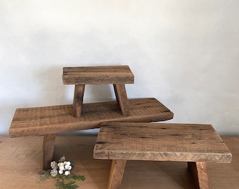 Barnwood Hocker, Antiker Barnwood Hocker, Antiker Holzhocker, Handgefertigter Holzhocker, Kleiner Hocker, Rustikaler Hocker