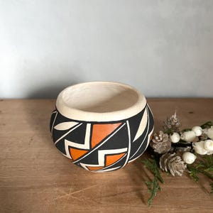 Mini Handmade Acoma Polychrome Pottery Bowl Native American Rustic Decor Brown Vase Handpainted Vase Signed Studio Pottery