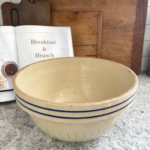 Large Blue Stripe Bowl, Vintage Bowl, Stoneware Bowl, Blue Banded Bowl, Vintage Stoneware Bowl, Primitive, Antique, Kitchen Decor, Farmhouse