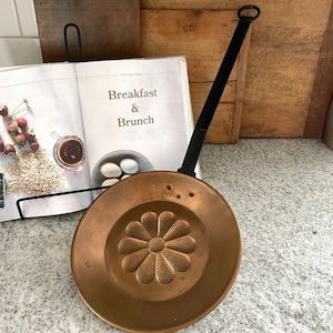 Vintage Copper Hearth Pan, Long Handle Copper Pan, Fireplace Copper Pan, Wall Hanging, French Country Copper
