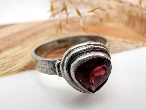 Rustic Sterling Silver + Garnet Ring, Size 6 - image 5