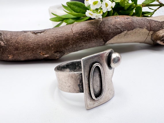 Heavy Silver Abstract Statement Ring, Size 8 3/4 - image 2